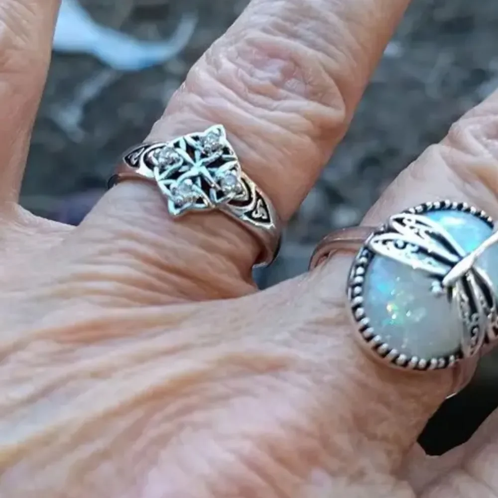 Women's Zirconia Sterling Silver Celtic Knot Ring Sz 8